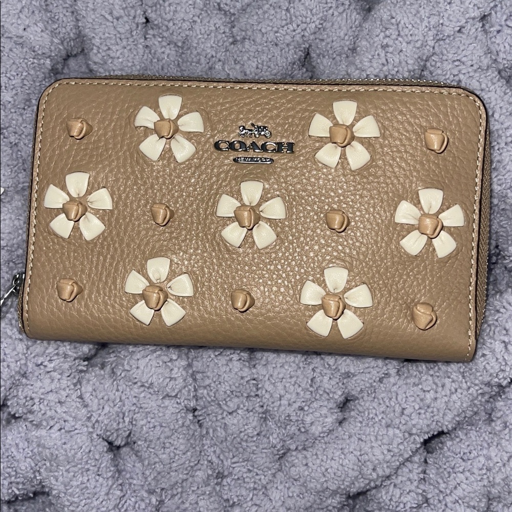 Coach Beige and Cream Floral Wallet